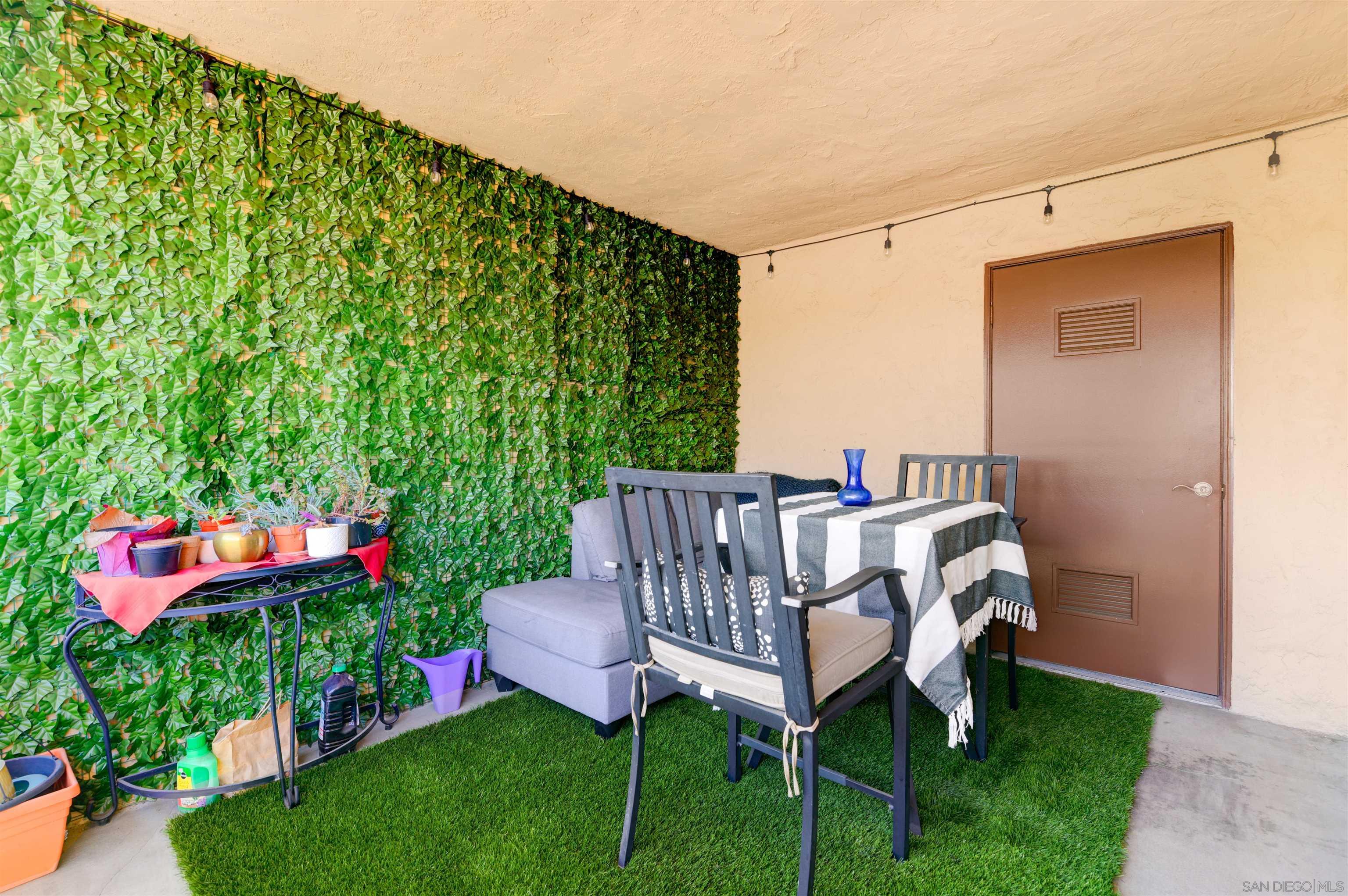 3535 Madison Ave # 203