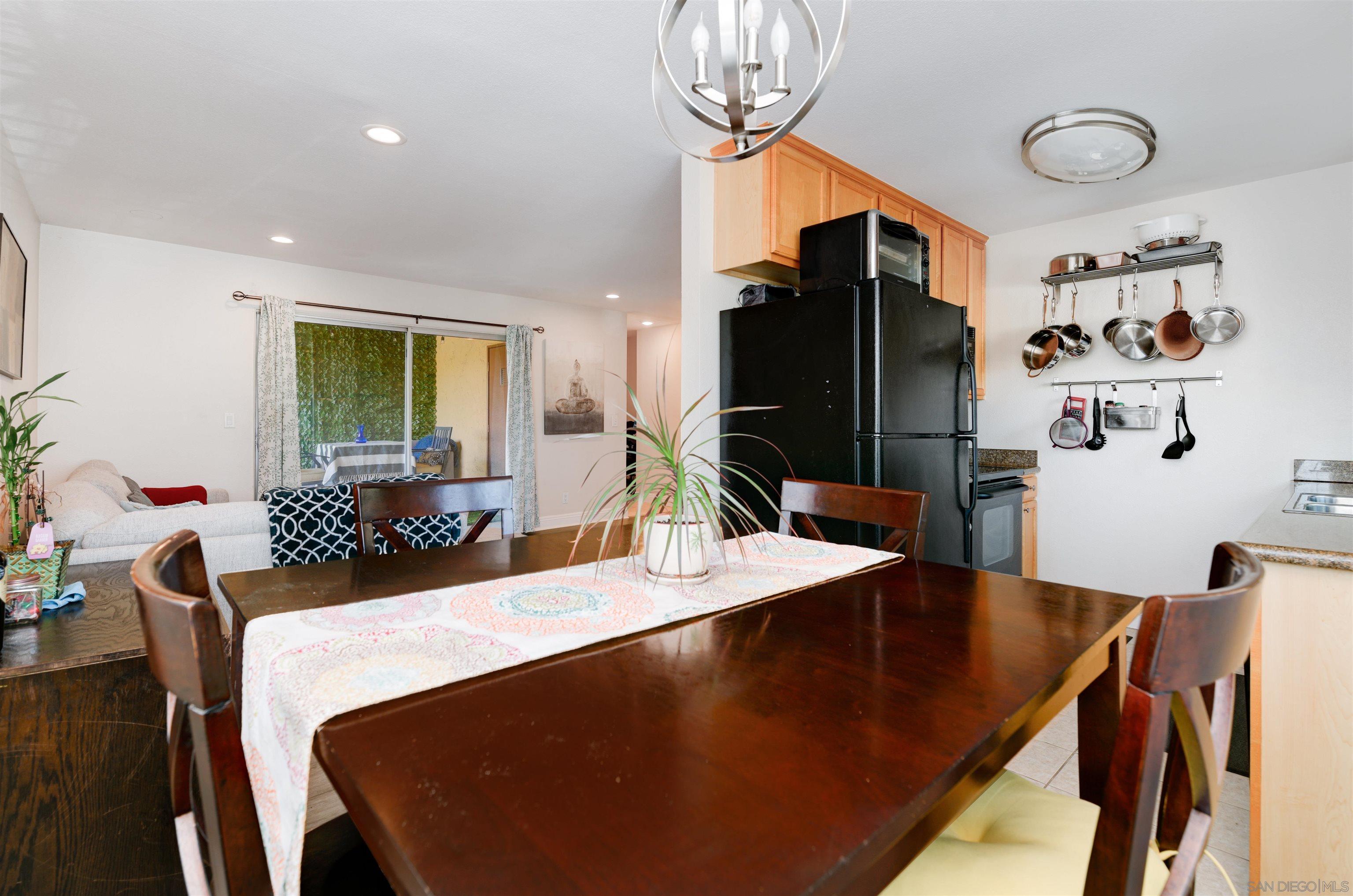 3535 Madison Ave # 203