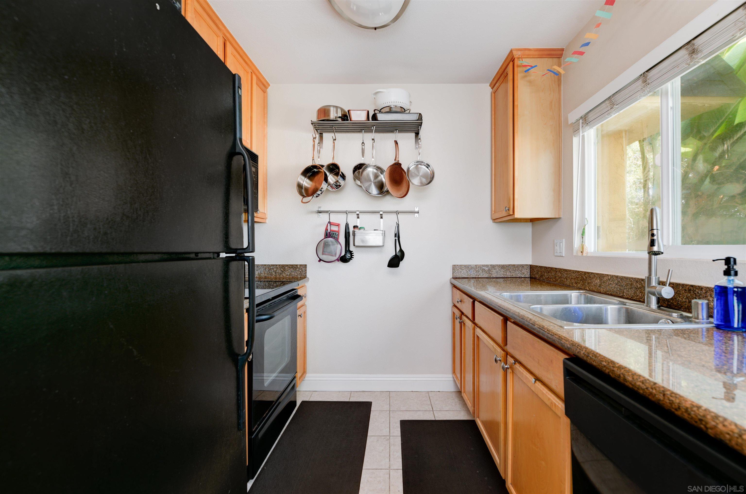 3535 Madison Ave # 203