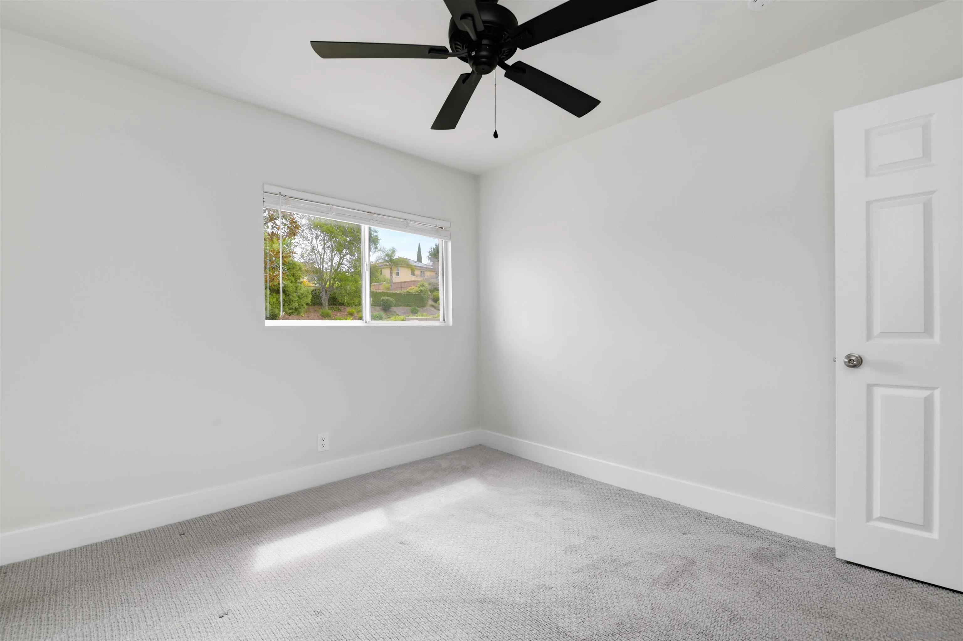 2401 Maravilla Way