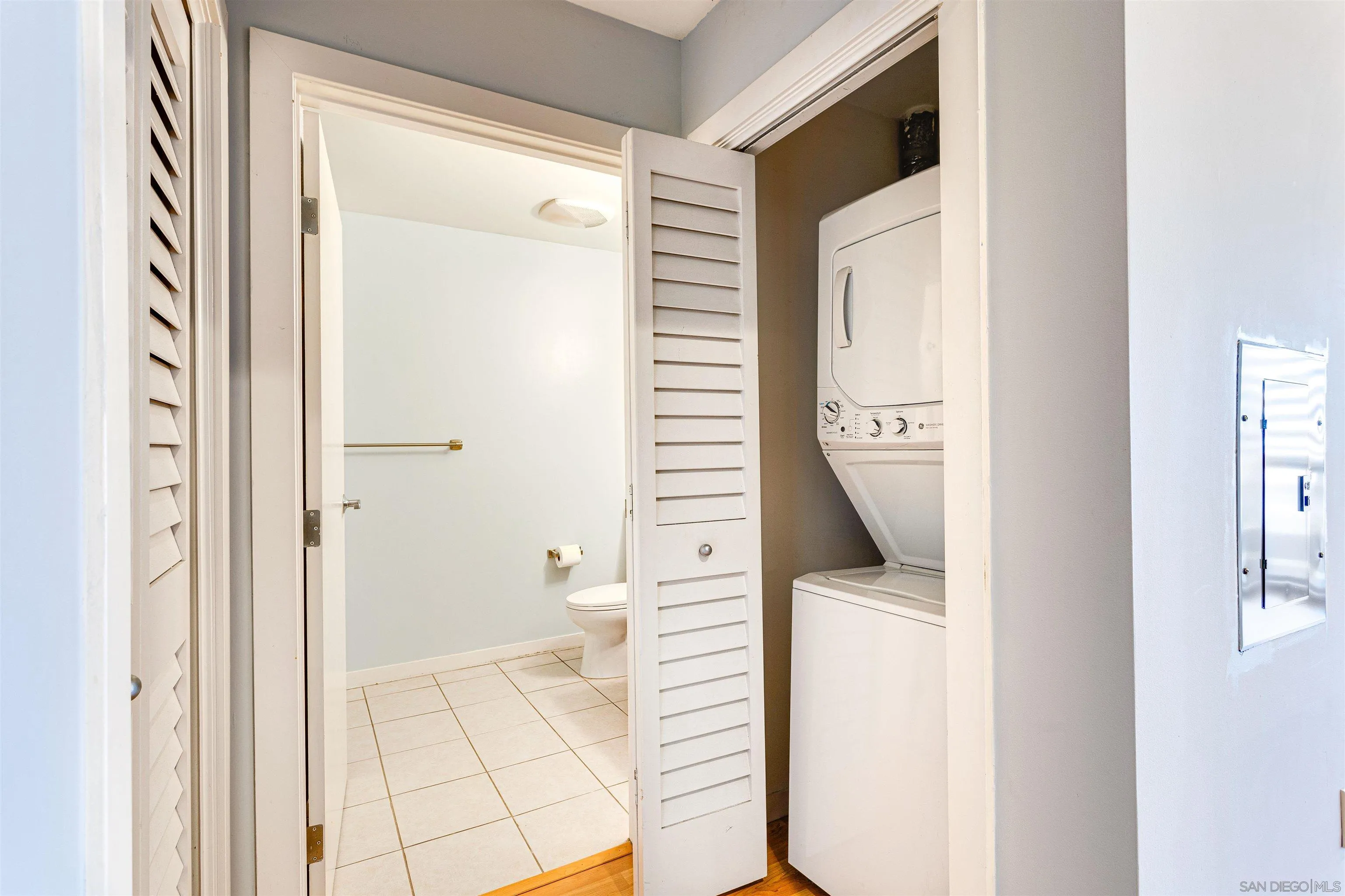 889 Date St # 504