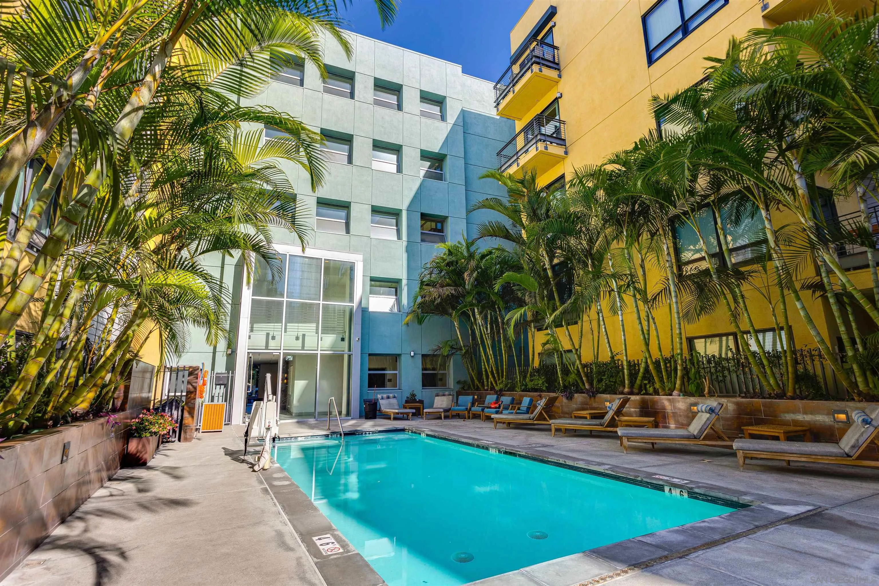 889 Date St # 504