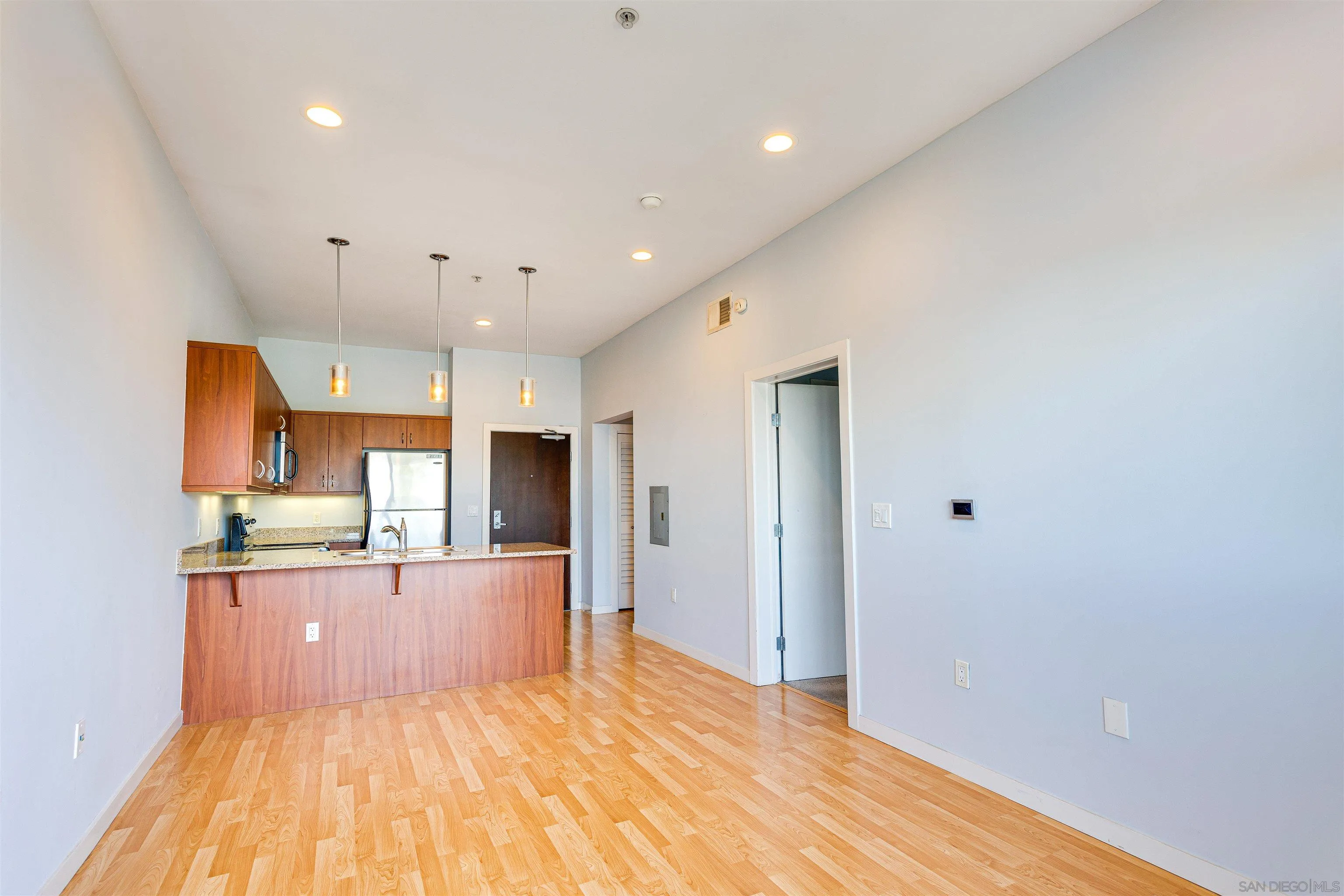 889 Date St # 504