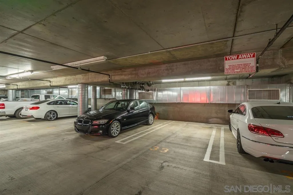 889 Date St # 504