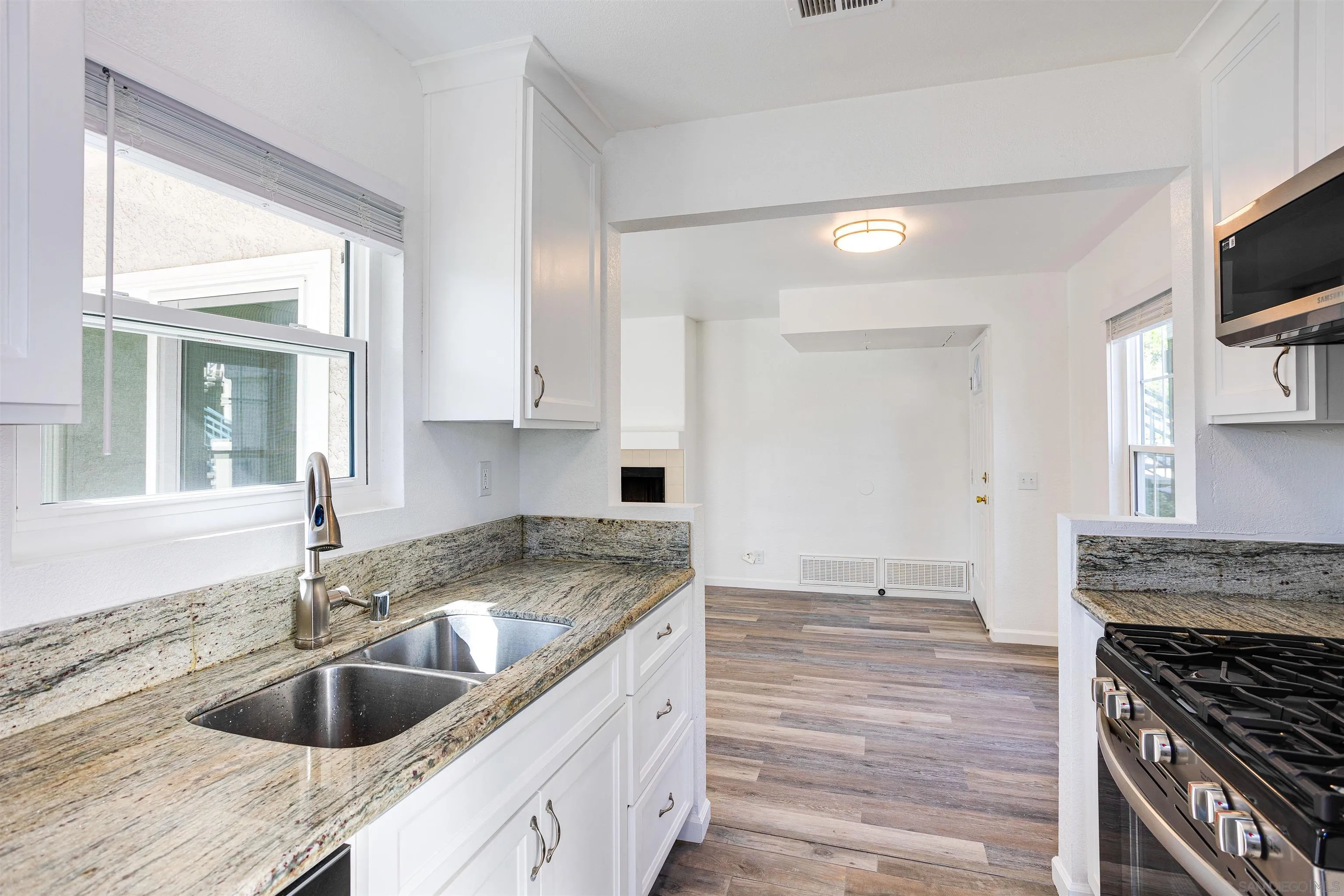 10626 Aderman Ave Unit 13