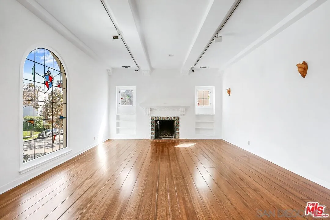 471-473 S S Bedford Dr