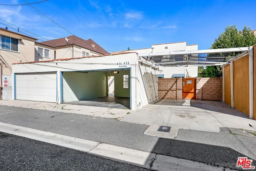 471-473 S S Bedford Dr