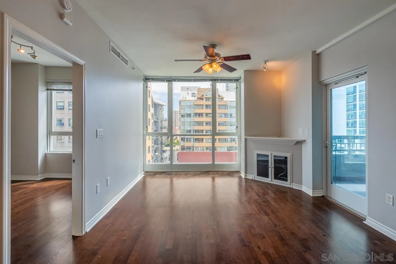 300 W Beech St Unit 901