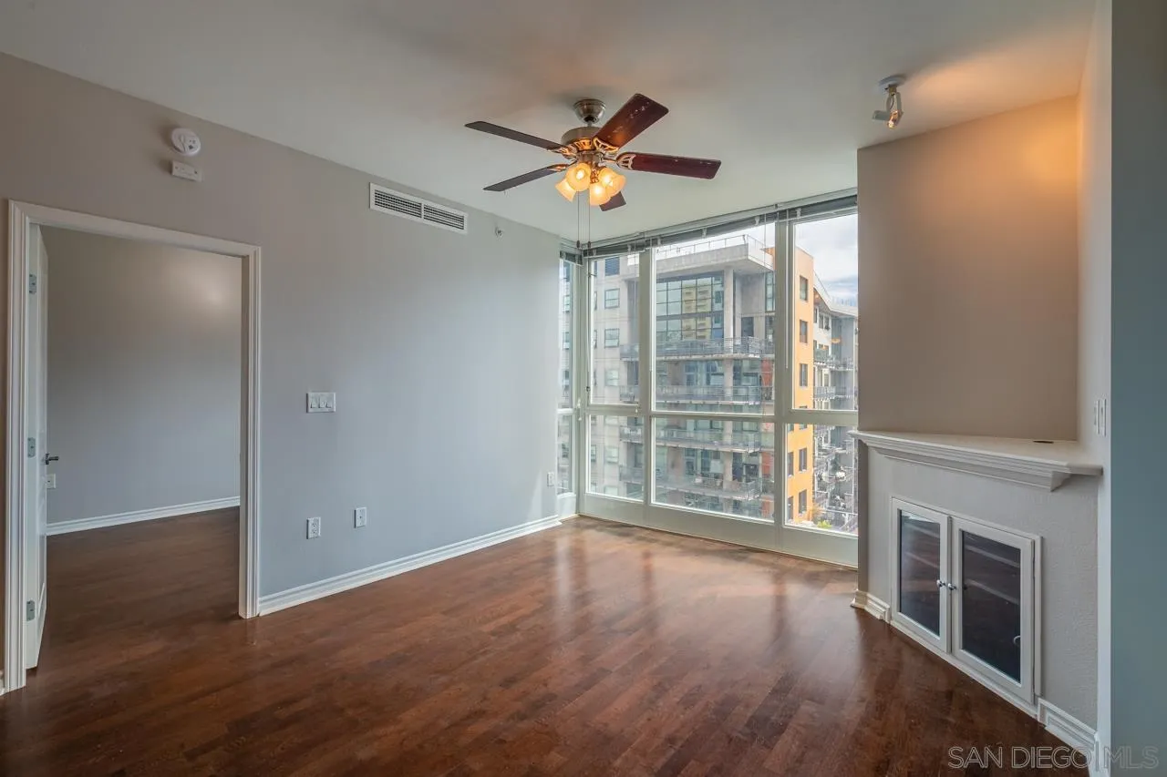 300 W Beech St Unit 901