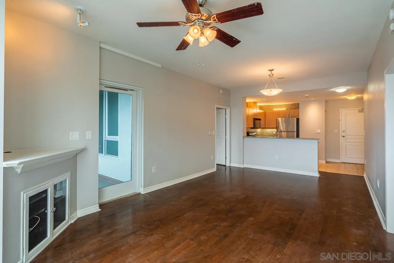 300 W Beech St Unit 901