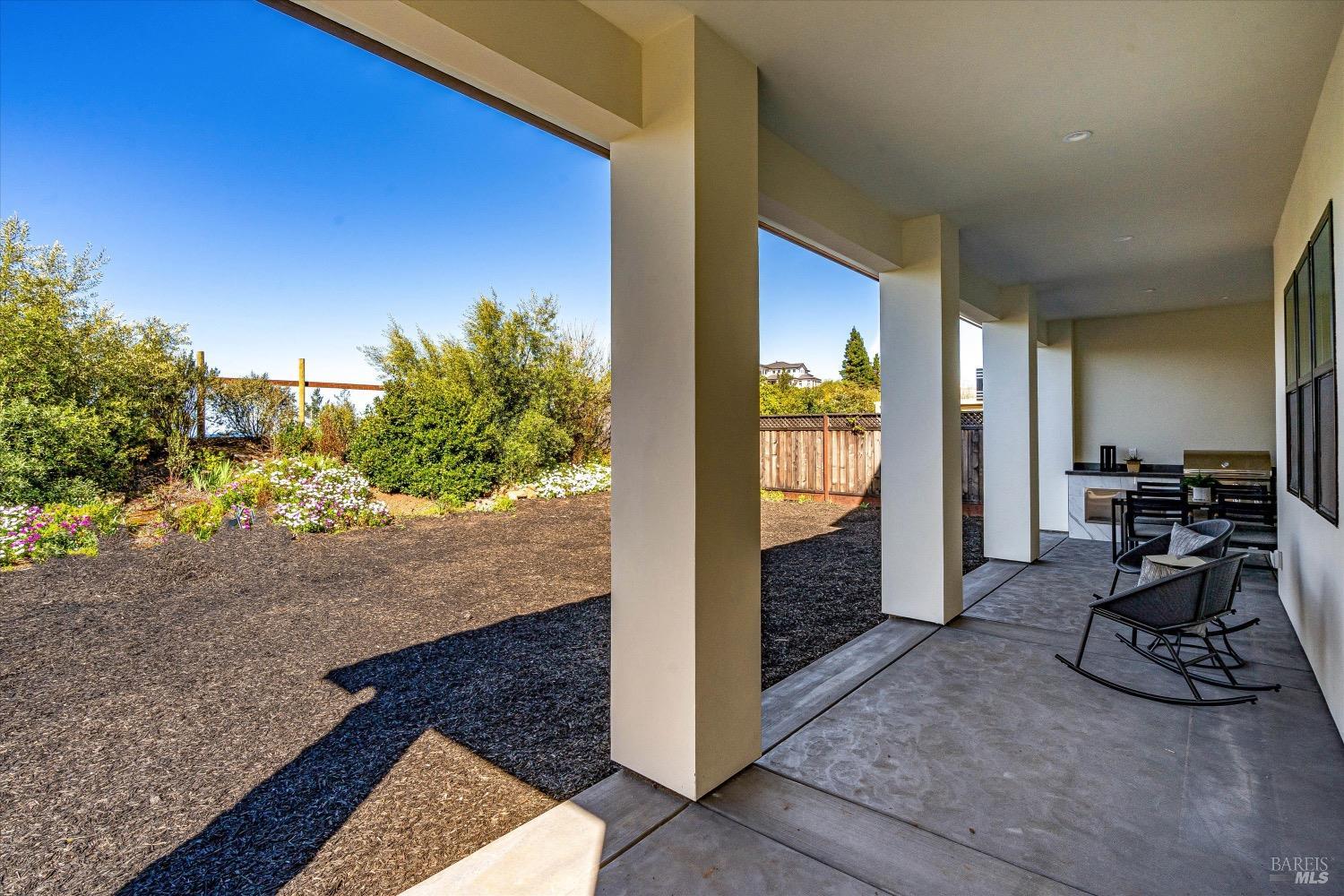 3719 Paxton Pl