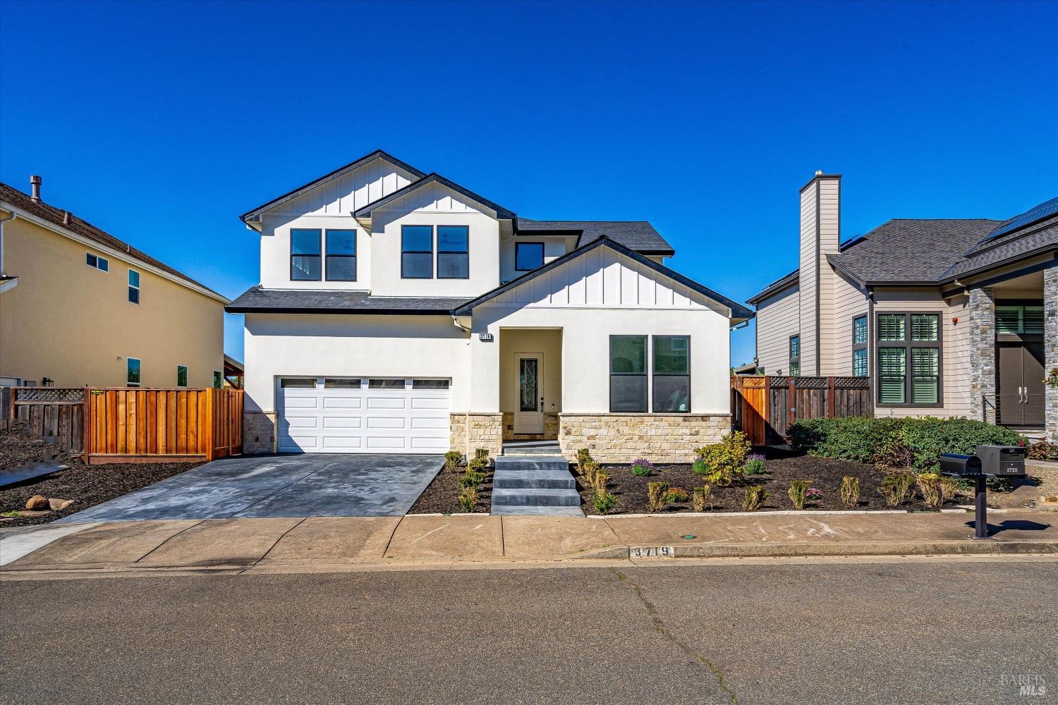 3719 Paxton Pl
