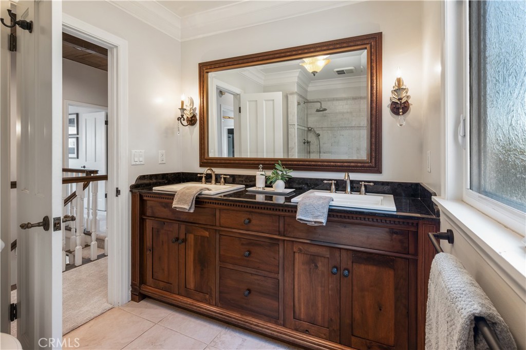 5273 E Appian