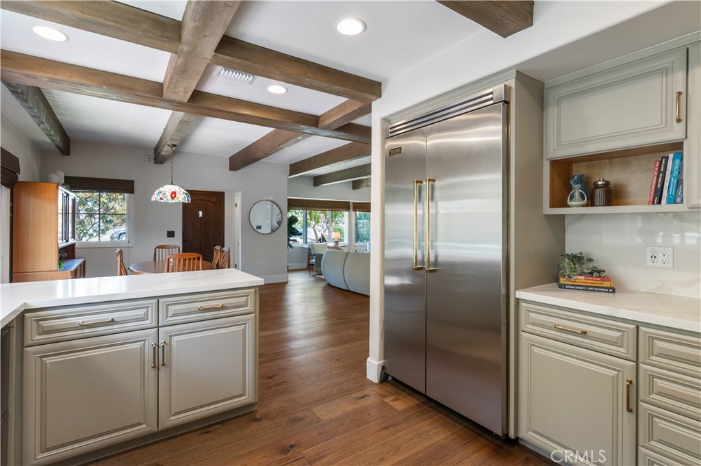 5273 E Appian