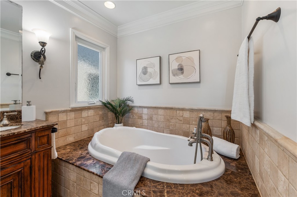 5273 E Appian