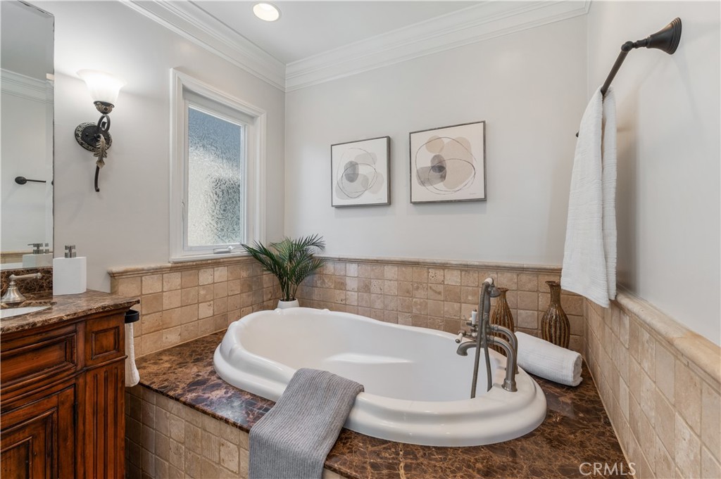 5273 E Appian