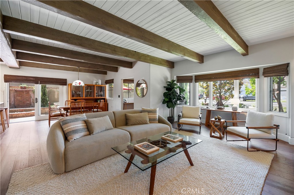 5273 E Appian