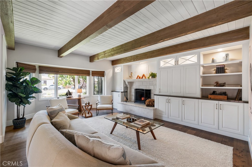 5273 E Appian