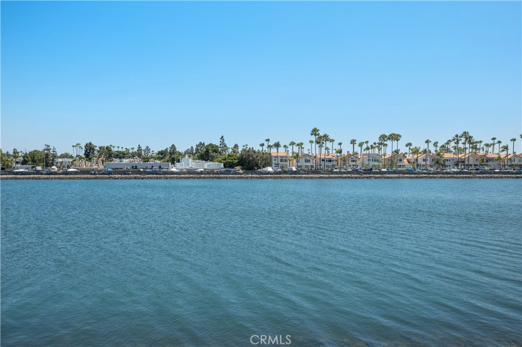5273 E Appian