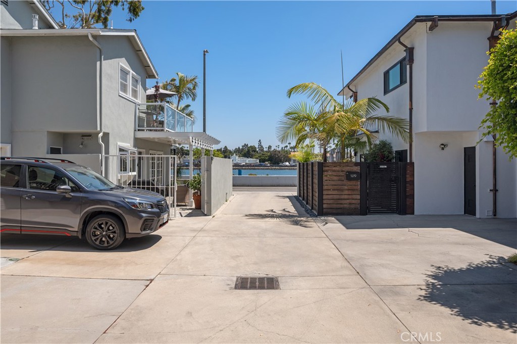 5273 E Appian