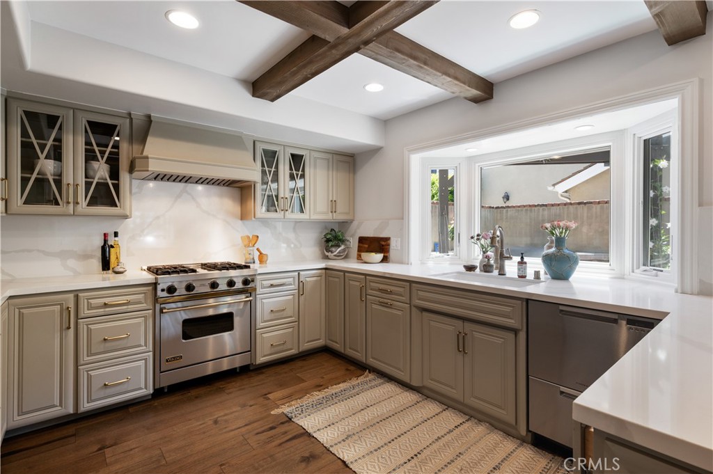 5273 E Appian