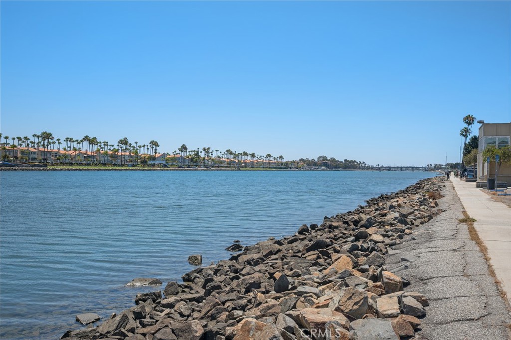 5273 E Appian