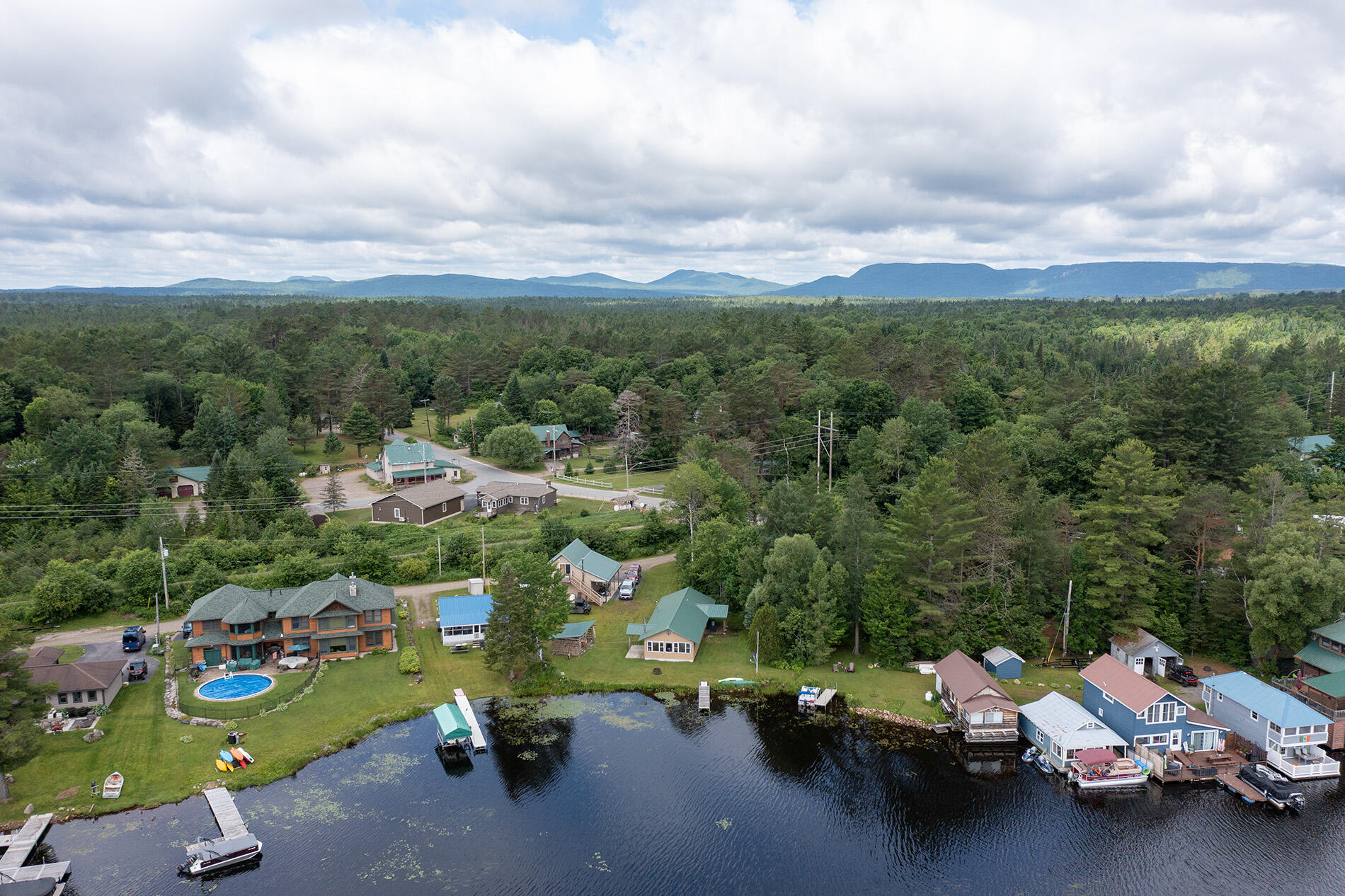 5 Lakeshore Road