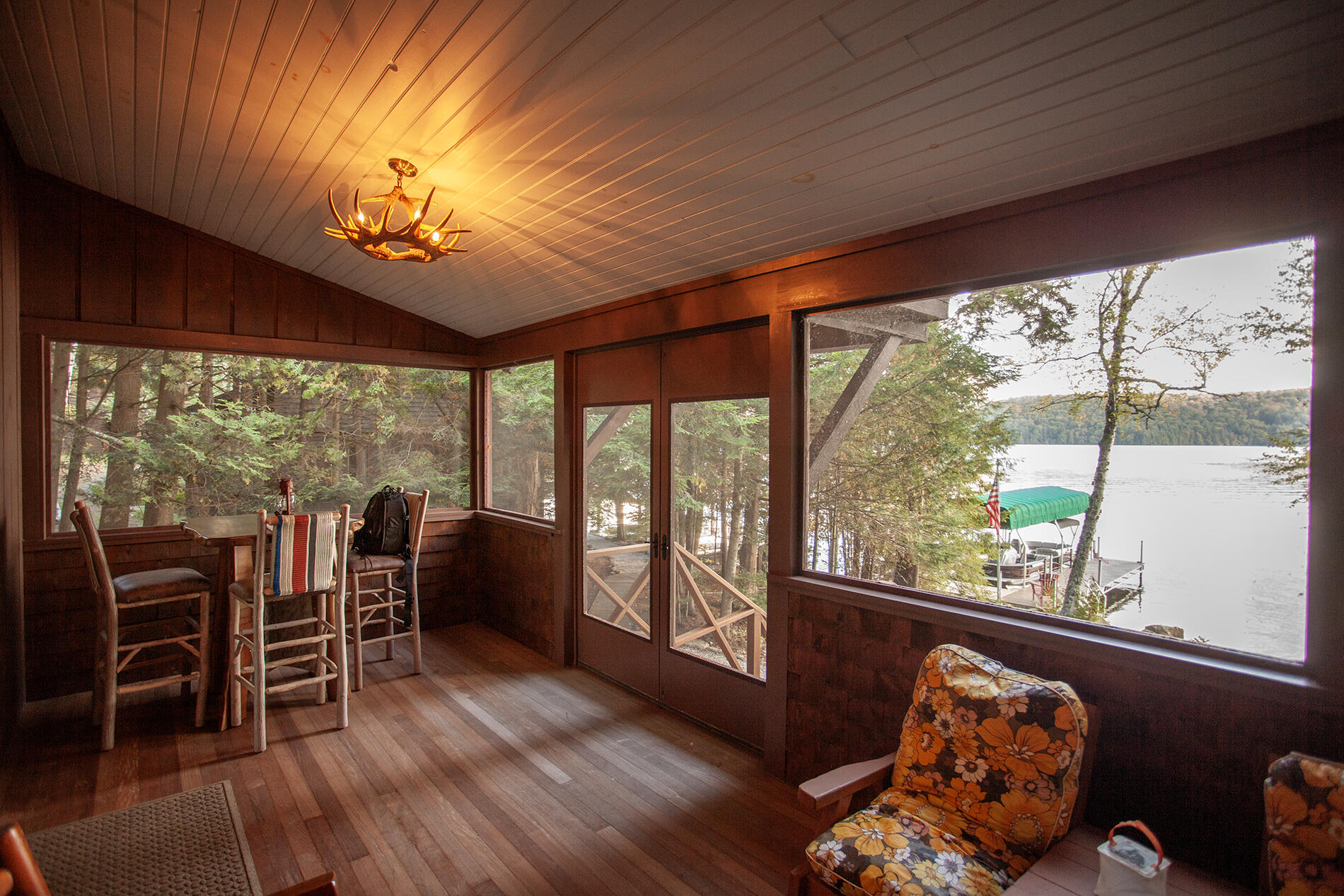 12 George & Bliss Ln Pier 284