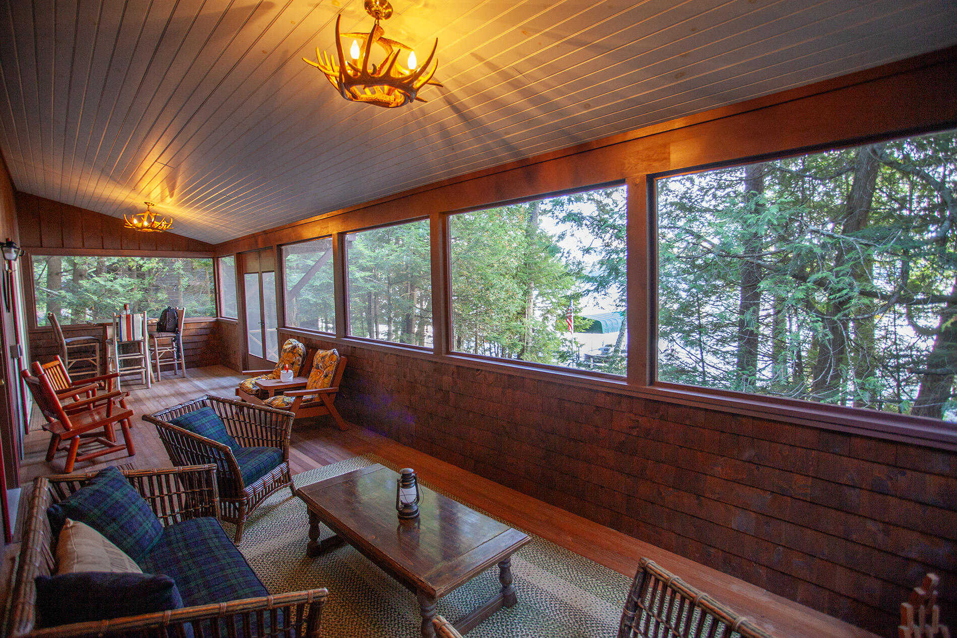 12 George & Bliss Ln Pier 284
