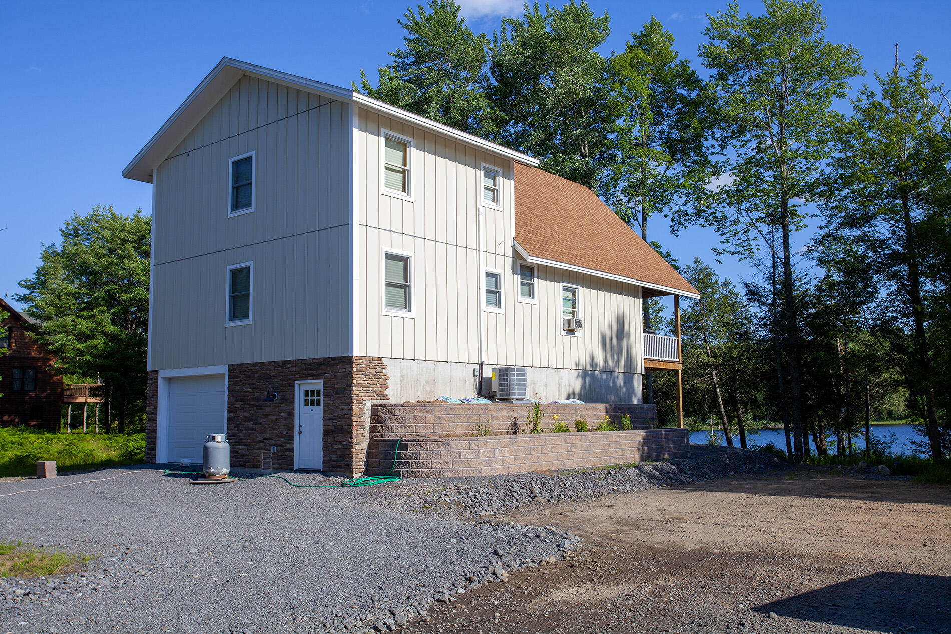 Lake Harris Lodge