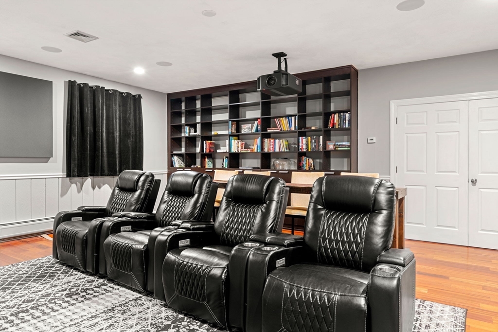 31 Upton Hills Ln