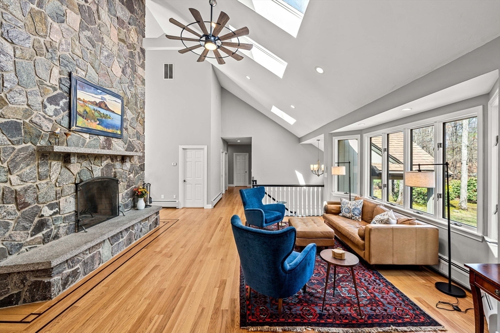 31 Upton Hills Ln
