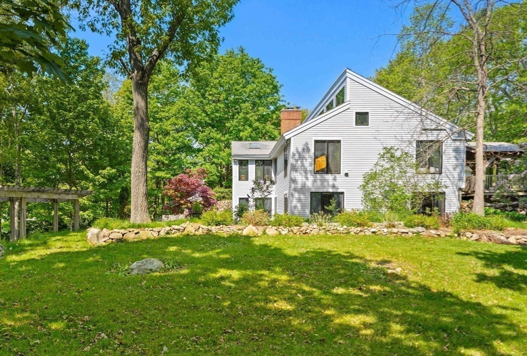 3 Whitman Pl