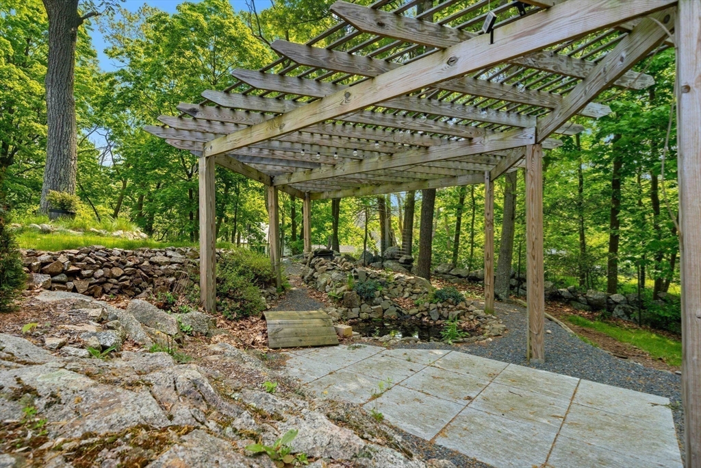 3 Whitman Pl