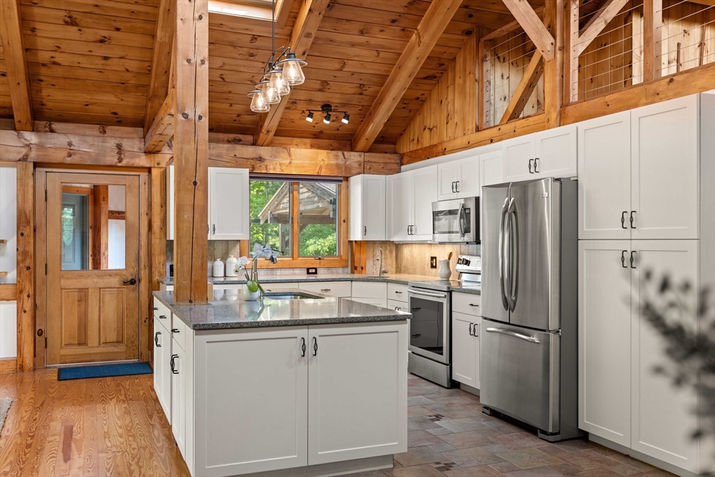 3 Whitman Pl