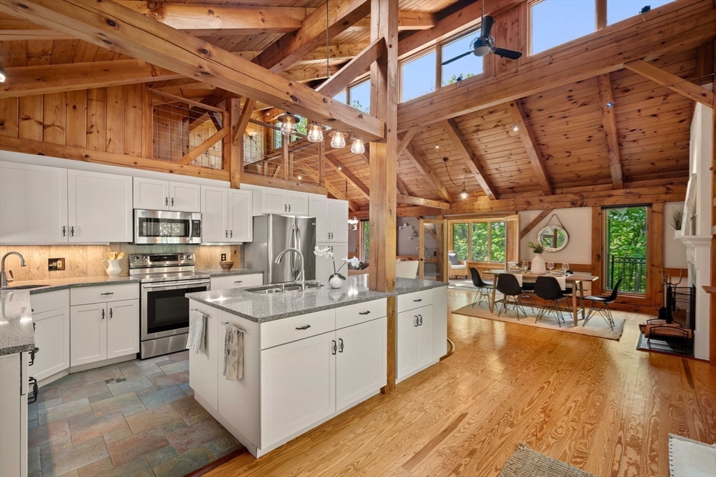 3 Whitman Pl