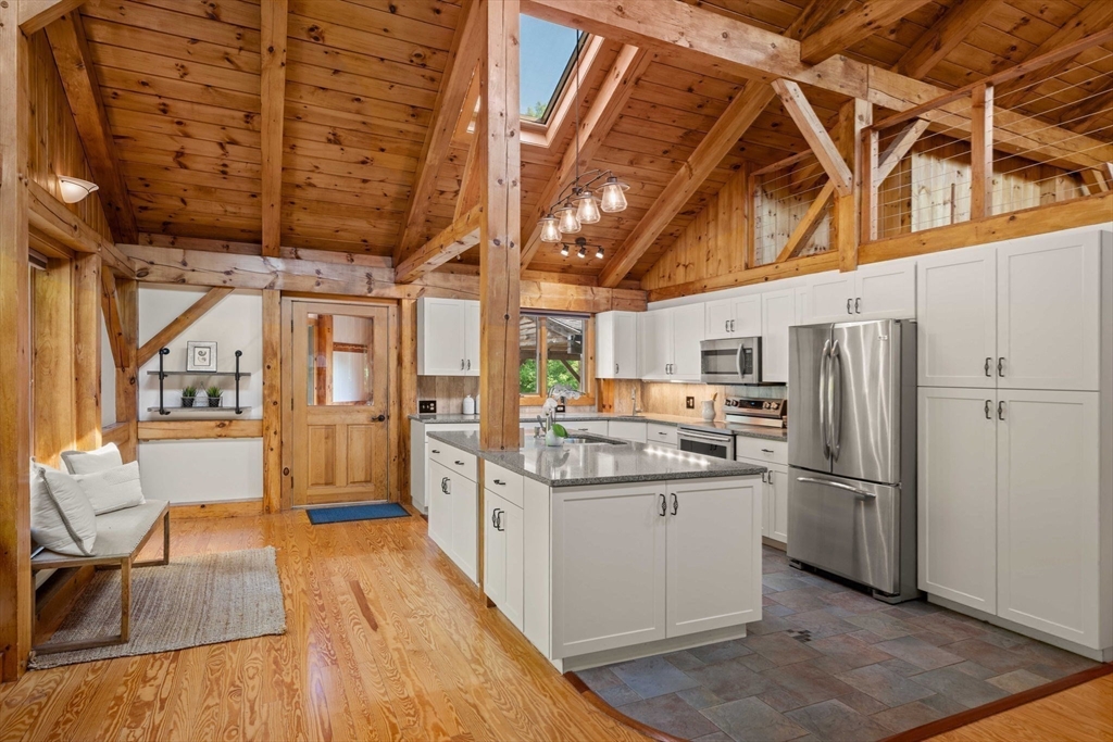 3 Whitman Pl