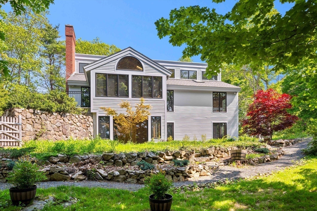 3 Whitman Pl