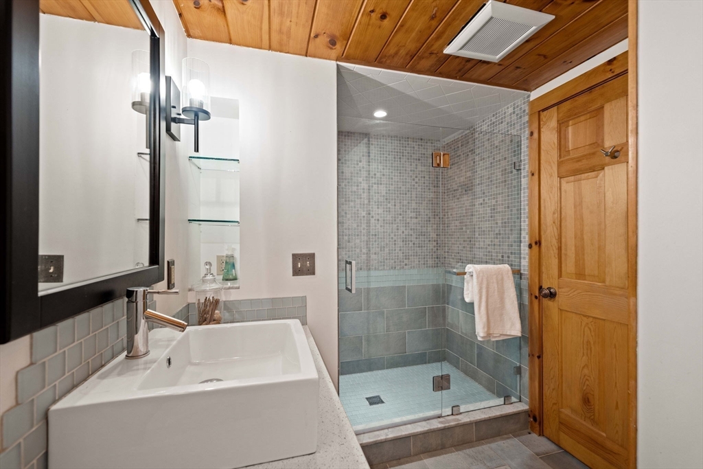 3 Whitman Pl