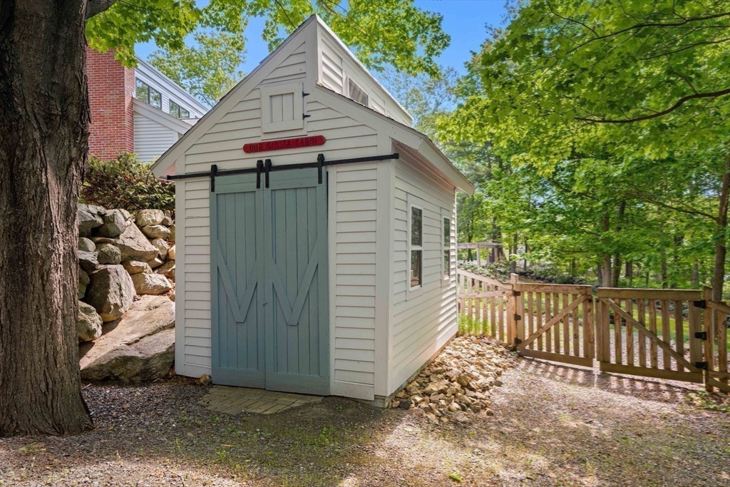 3 Whitman Pl