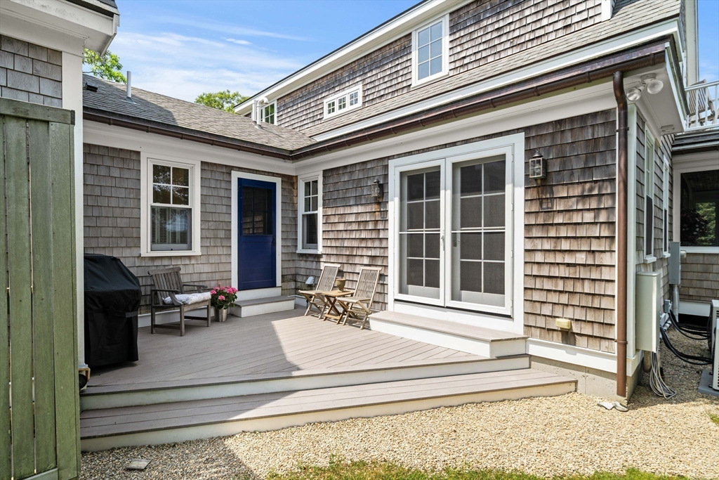 92 Phillips Ave