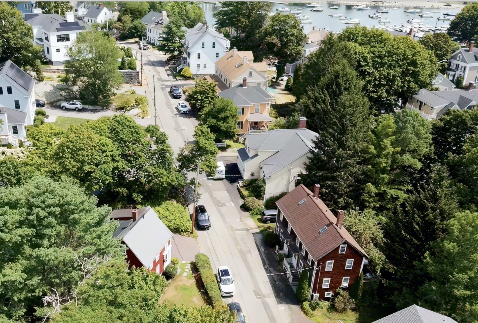 25 Bennett St