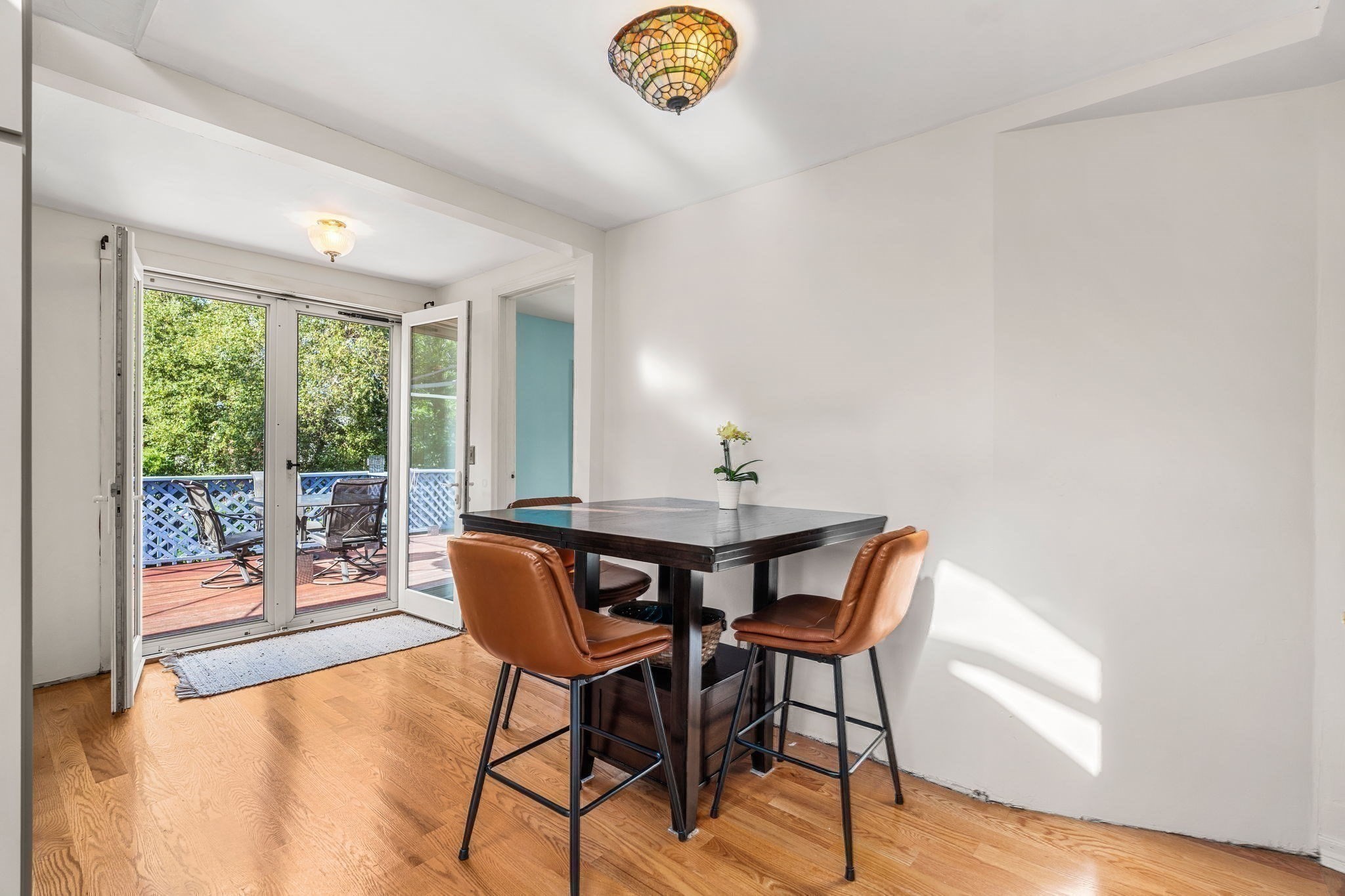 38 Pigeon Hill St