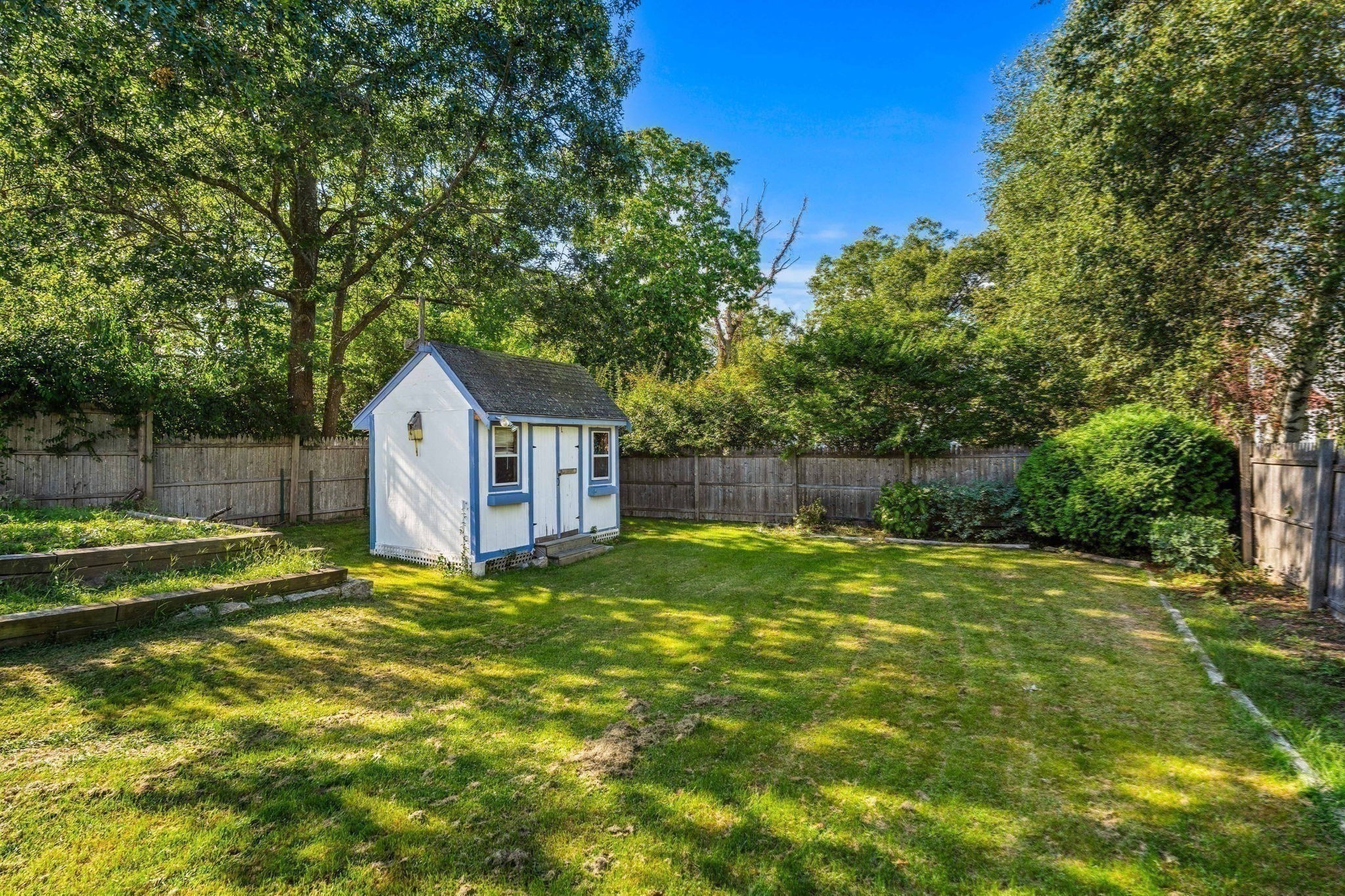 38 Pigeon Hill St