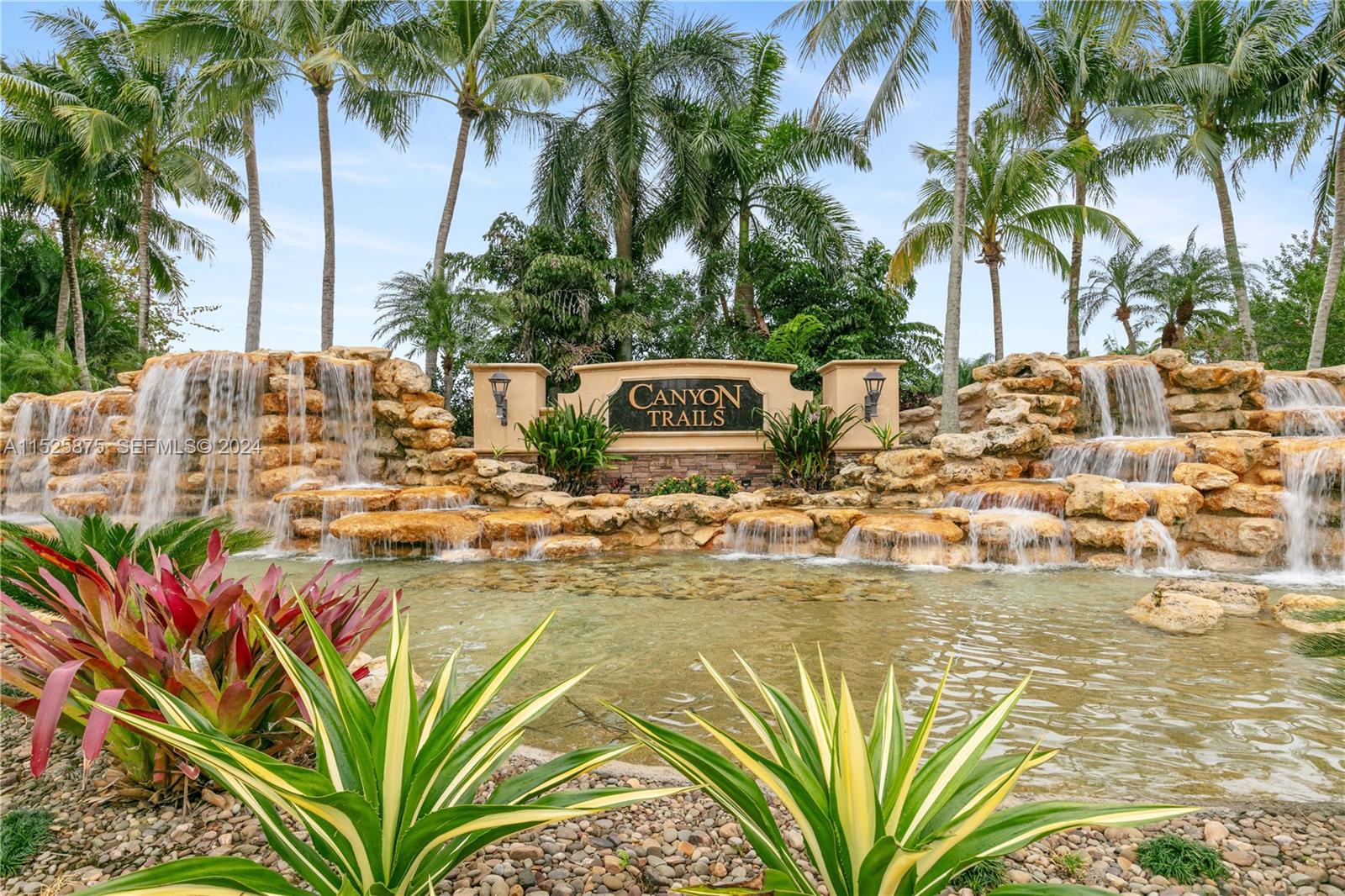 8172 Ravenna Lakes Drive
