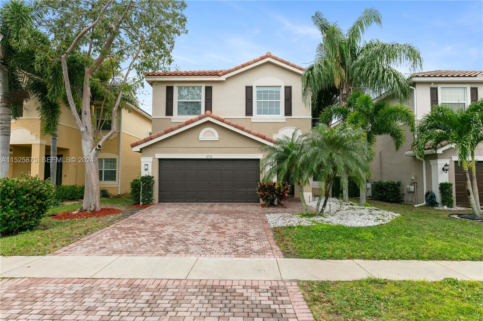 8172 Ravenna Lakes Drive