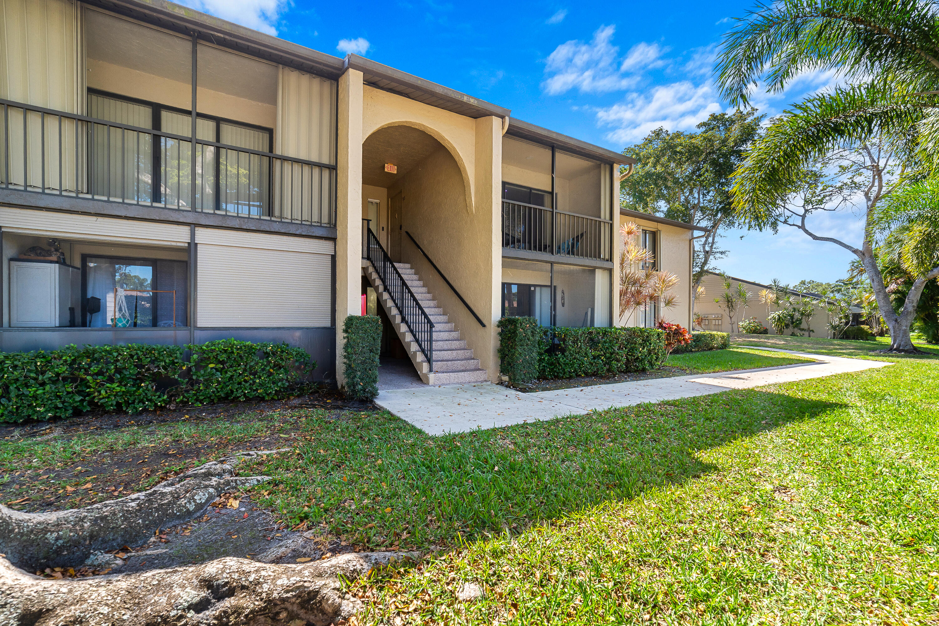 702 Sunny Pine Way Unit B1