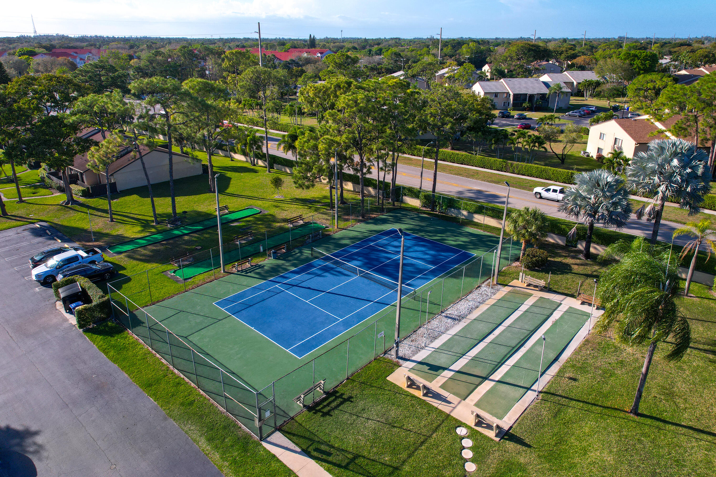 702 Sunny Pine Way Unit B1