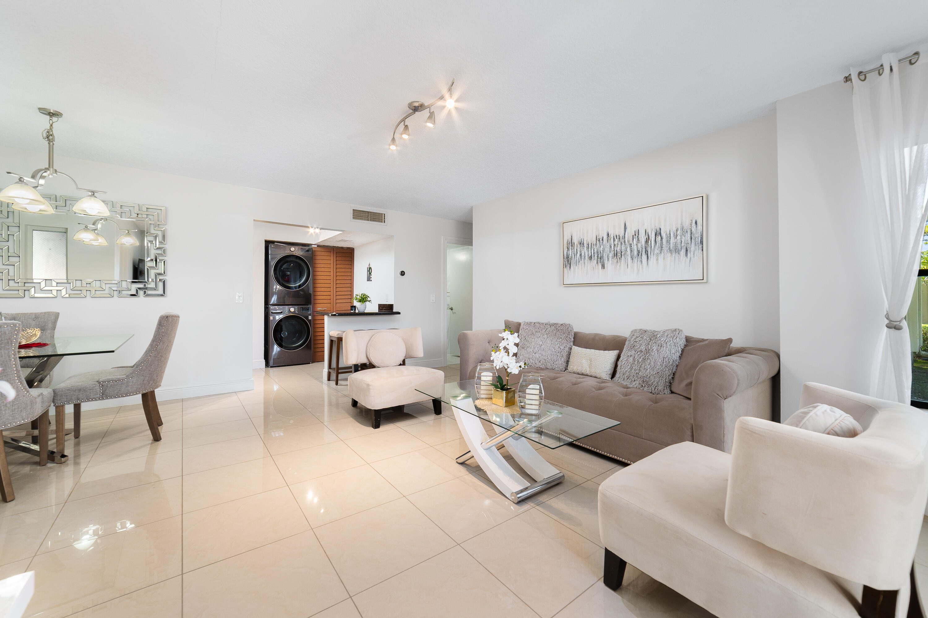 702 Sunny Pine Way Unit B1