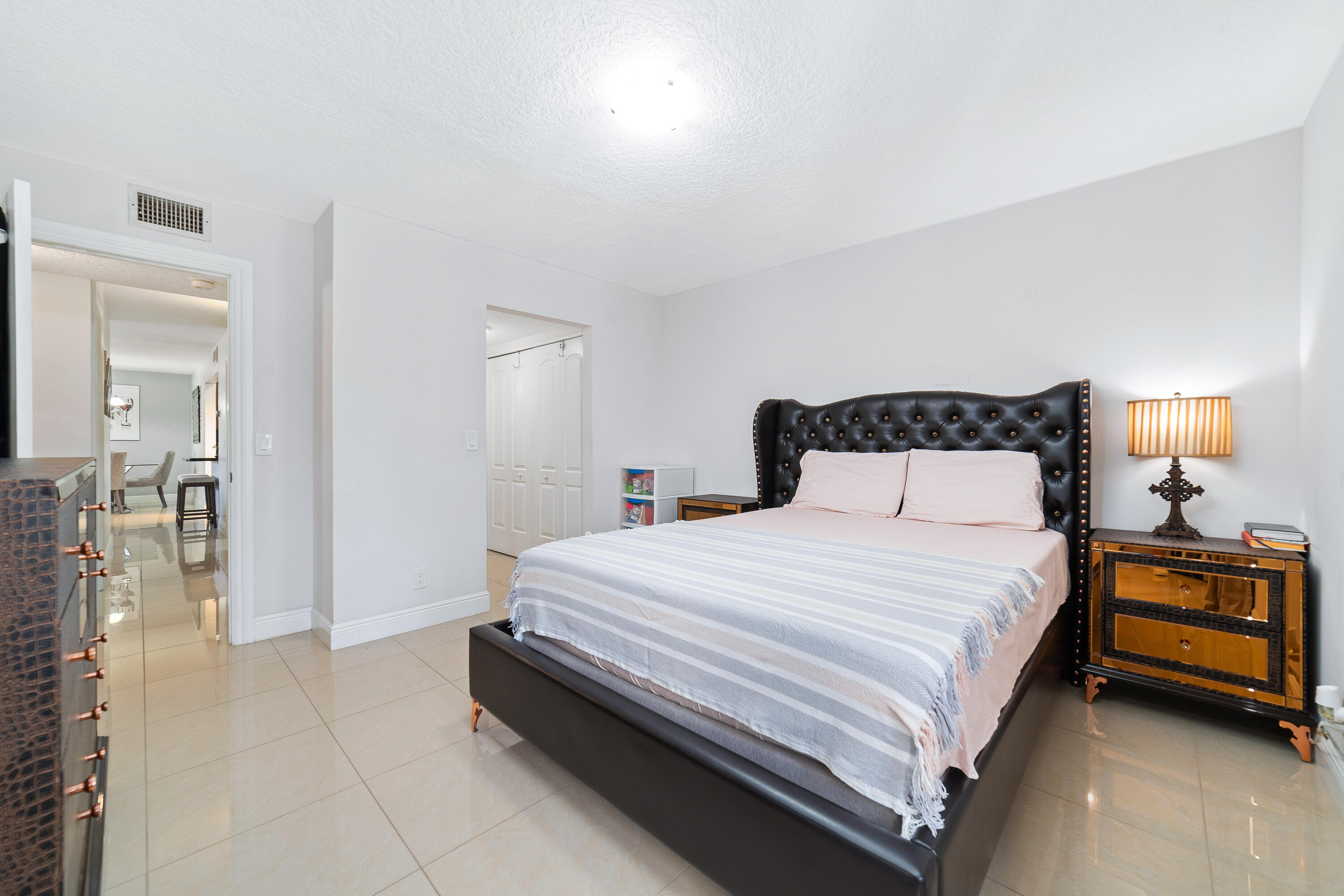 702 Sunny Pine Way Unit B1